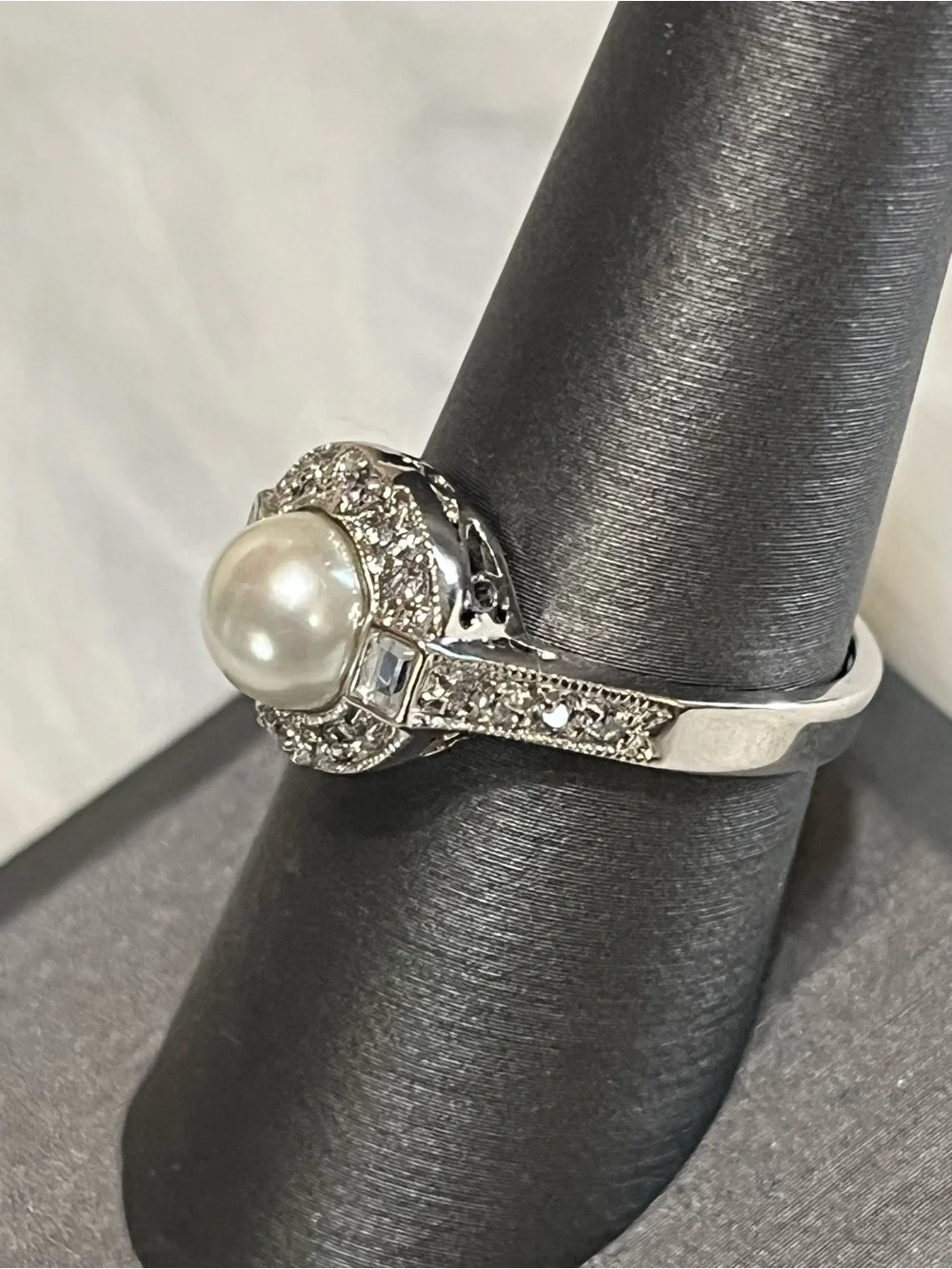 Premier Designs 2016 Pearl Ring
